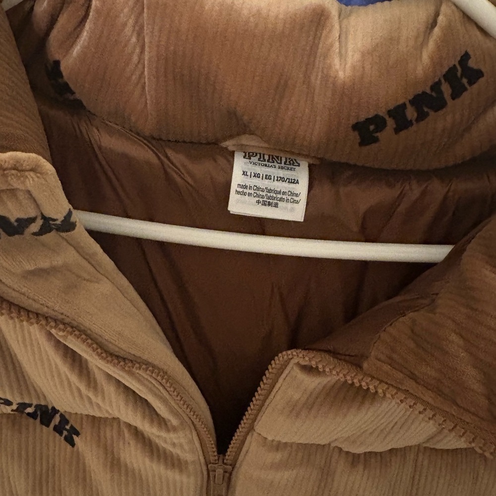 VS PINK logo puffer jacket - Picture 3 of 5